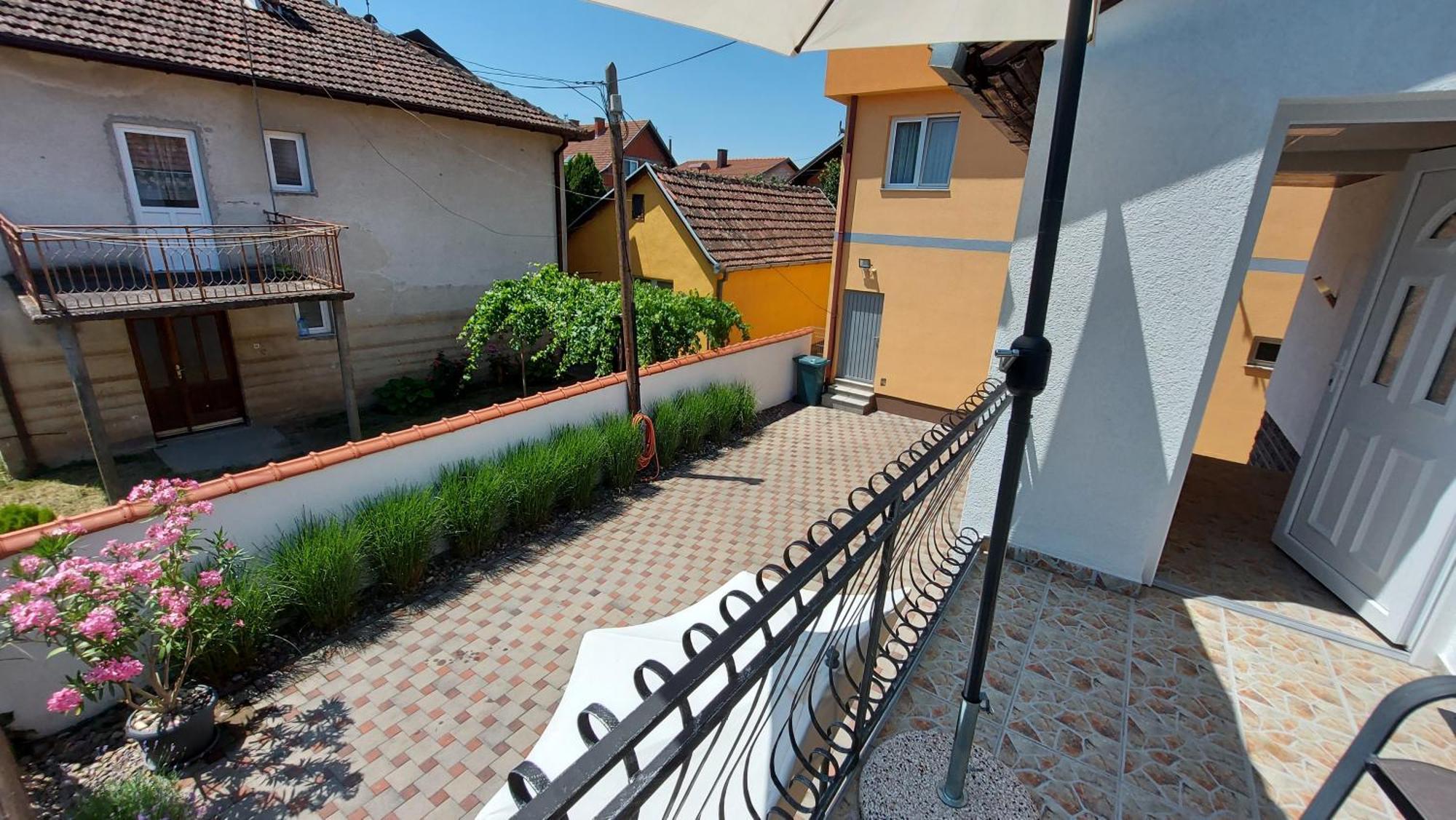 Apartment Kapetanovic Bosanski Samac Bilik gambar